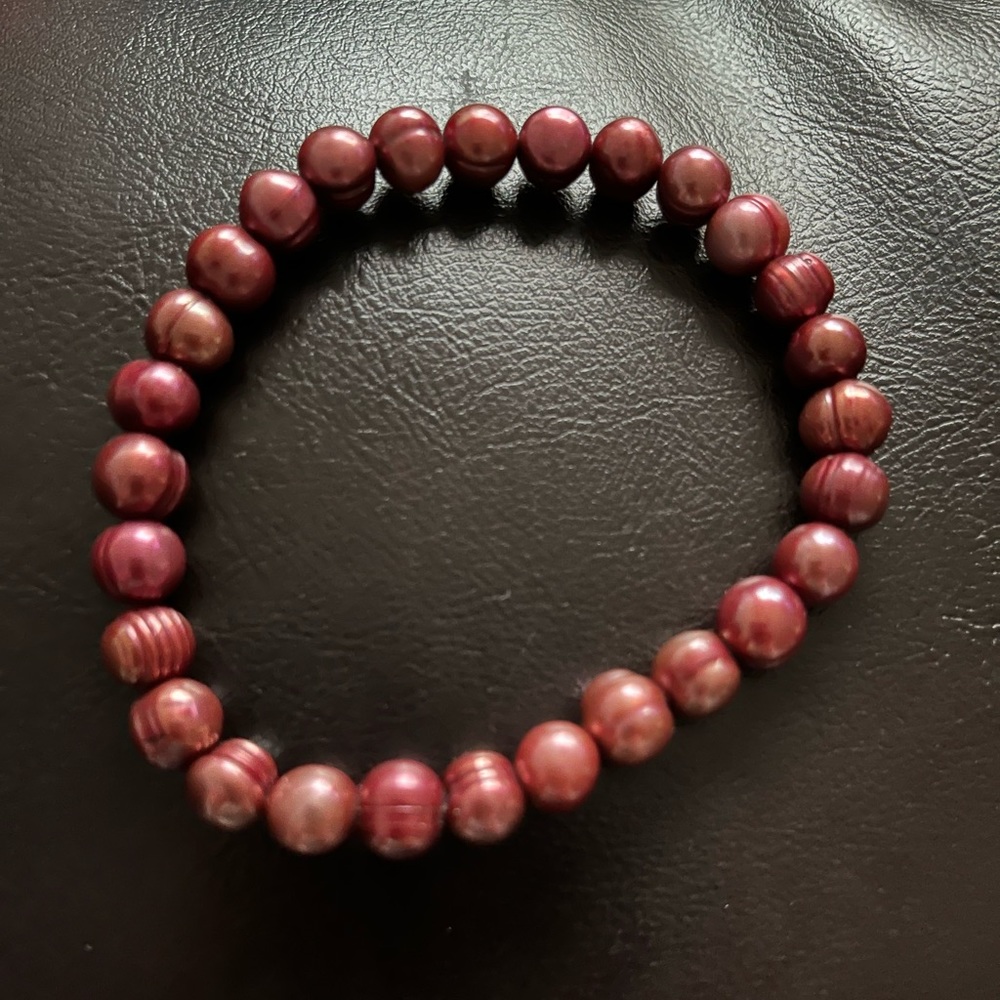 Baroque Pearl burgundy coloured genuine pearl bracelet (2 available)